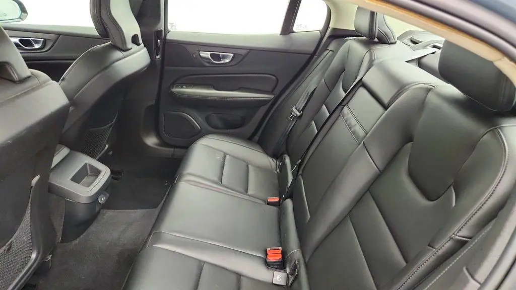 2023 Volvo S60 B5 Core Dark Theme