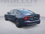 2024 S60 Thumbnail 3