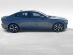 2024 S60 Thumbnail 6
