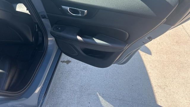 2024 Volvo S60 B5 Core Dark Theme
