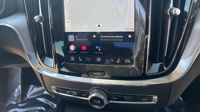 2024 Volvo S60 B5 Core Dark Theme