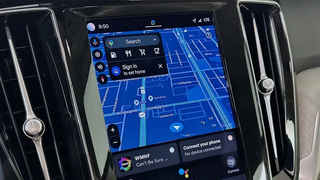 2024 Volvo S60 B5 Plus Dark Theme