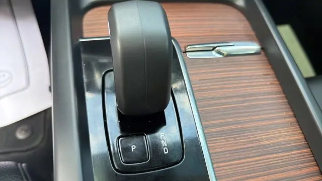 2024 Volvo S60 B5 Plus Dark Theme