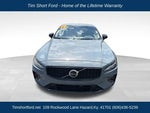 2024 S60 Thumbnail 4