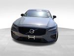 2024 S60 Thumbnail 3
