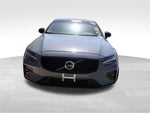 2024 S60 Thumbnail 4