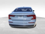 2024 S60 Thumbnail 17