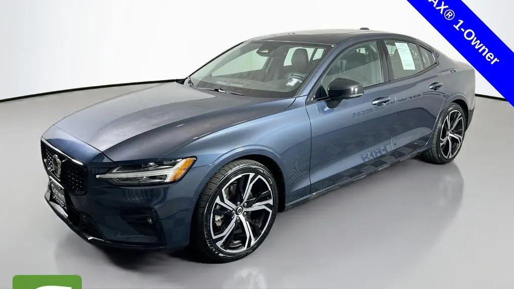 2024 Volvo S60 B5 Plus Dark Theme