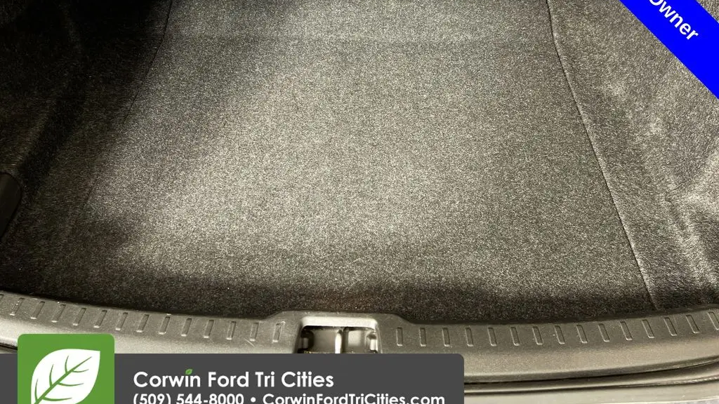 2024 Volvo S60 B5 Plus Dark Theme