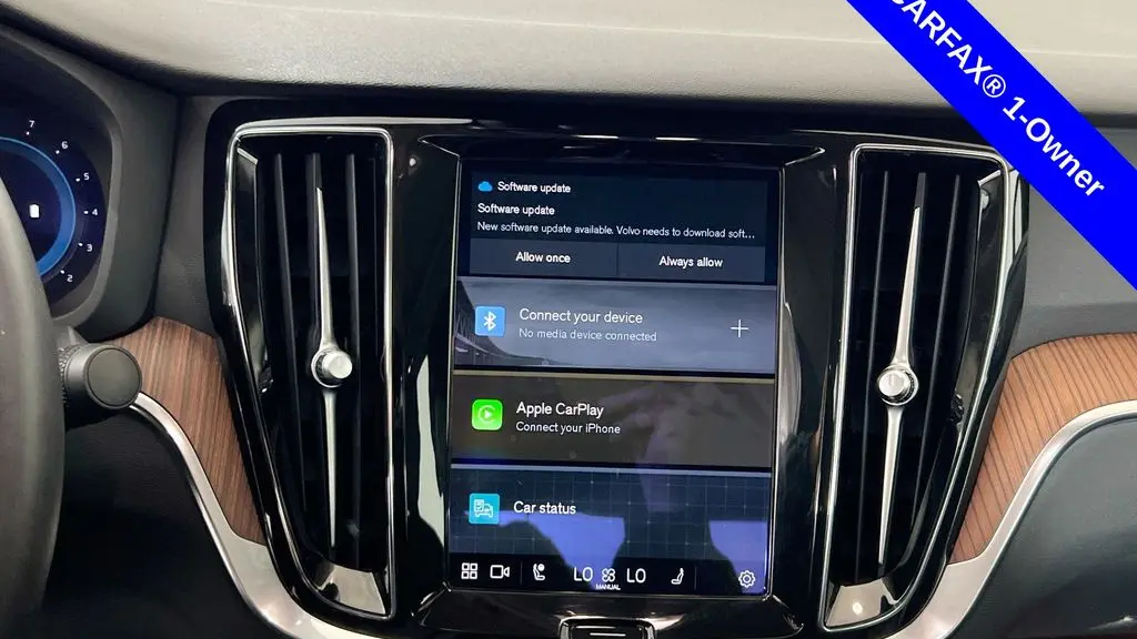 2024 Volvo S60 B5 Plus Dark Theme