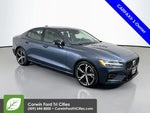 2024 S60 Thumbnail 31
