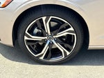 2024 S60 Thumbnail 15