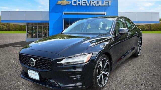 Preowned 2024 Volvo S60 B5 Plus Dark Theme for Sale
