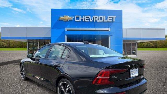 2024 Volvo S60 B5 Plus Dark Theme