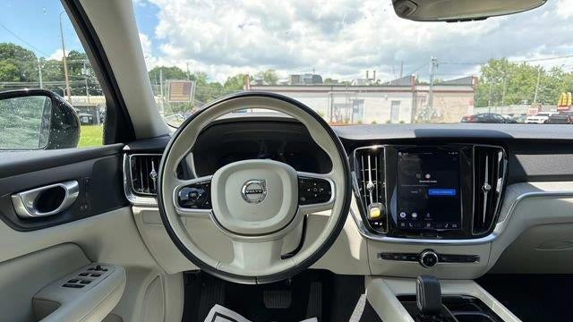 2024 Volvo S60 B5 Plus Dark Theme