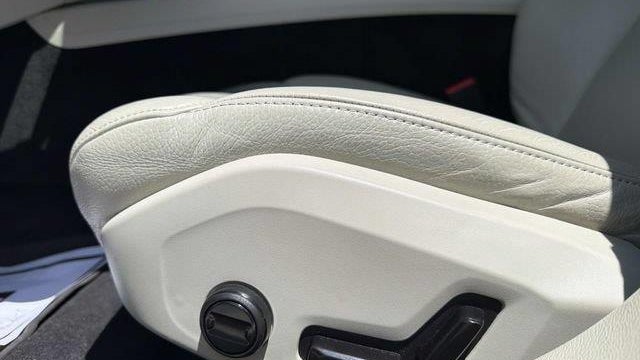 2024 Volvo S60 B5 Plus Dark Theme