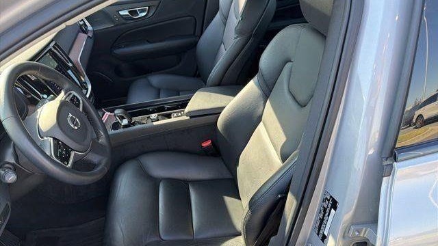 2023 Volvo S60 B5 Core Black Edition