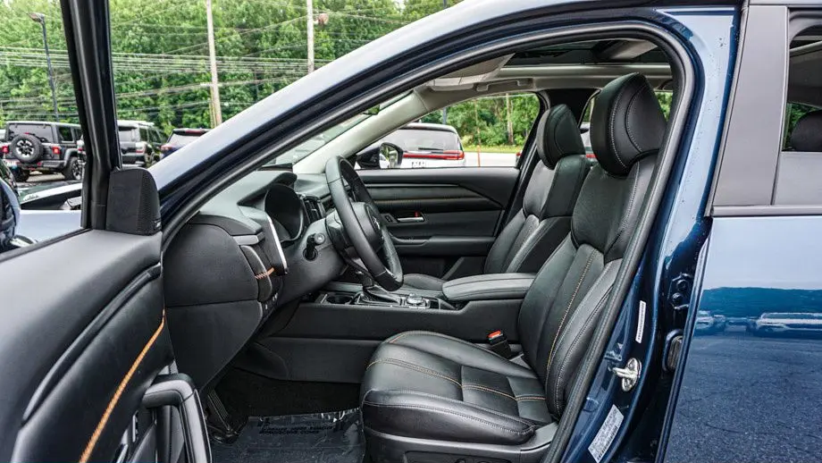 2025 Mazda CX-50 Hybrid Premium Plus