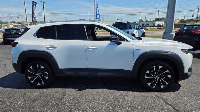 2025 Mazda CX-50 Hybrid Premium Plus