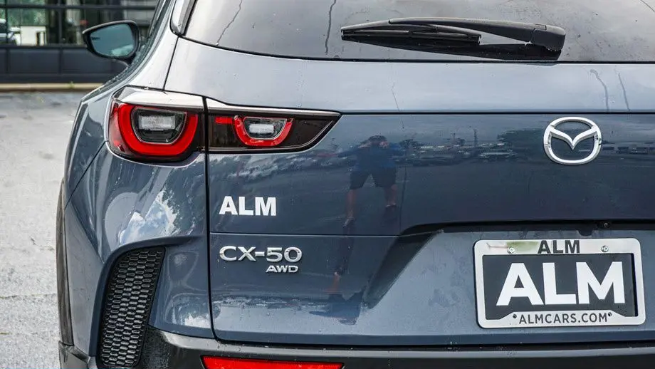 2025 Mazda CX-50 2.5 S Premium