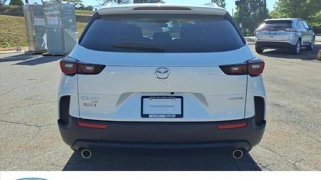 2025 Mazda CX-50 2.5 S Premium