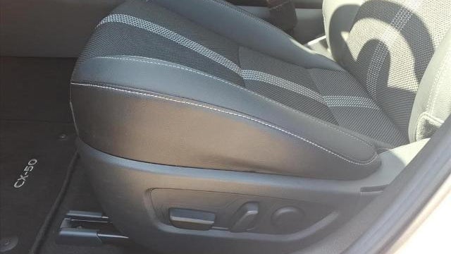 2025 Mazda CX-50 2.5 S Premium