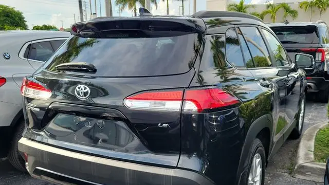 2022 Toyota Corolla Cross LE