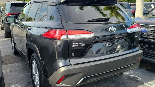 2022 Toyota Corolla Cross LE