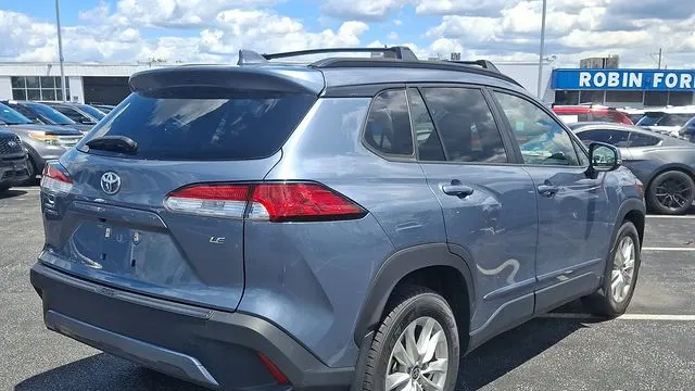 2023 Toyota Corolla Cross LE