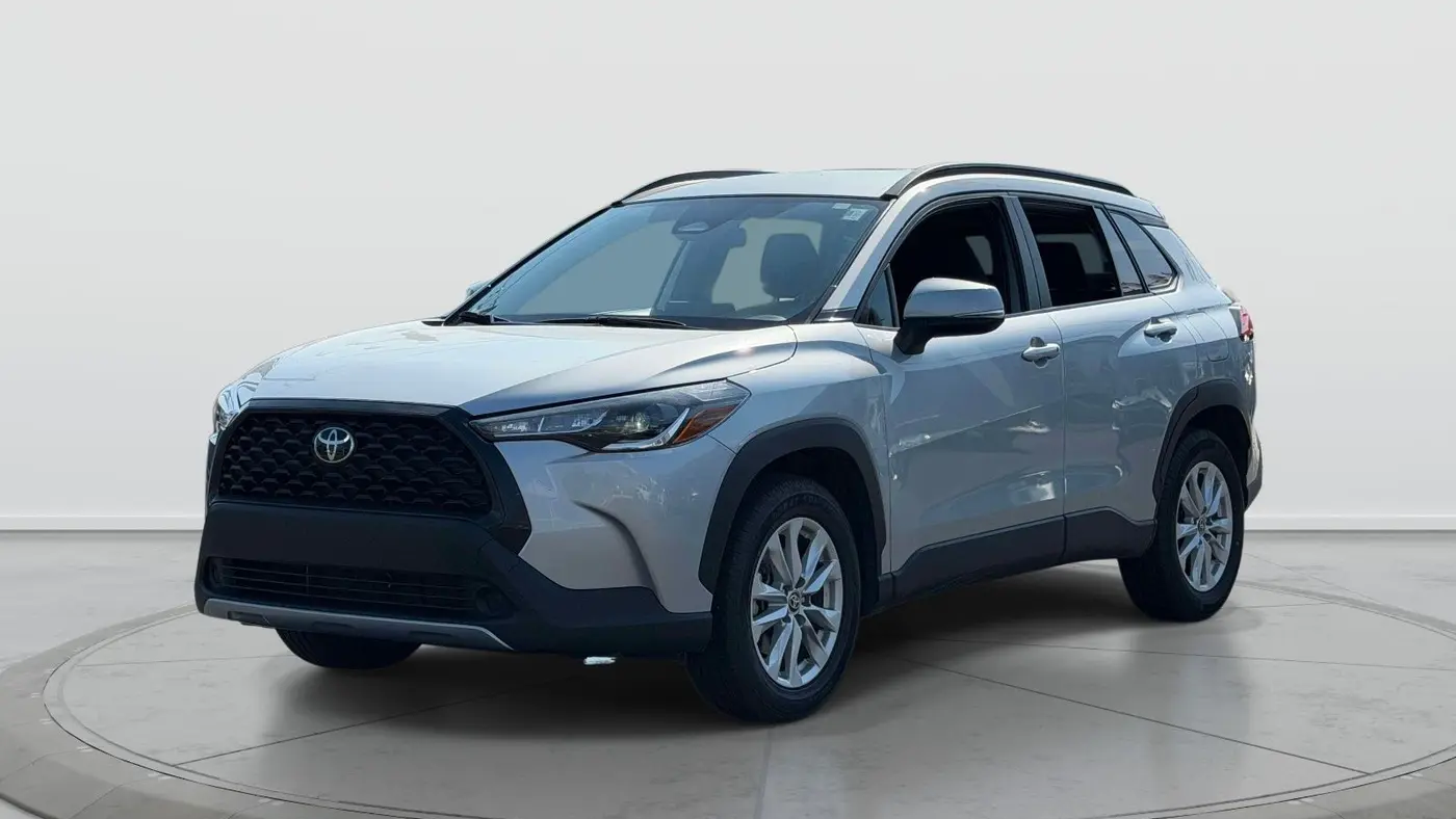 2024 Toyota Corolla Cross LE