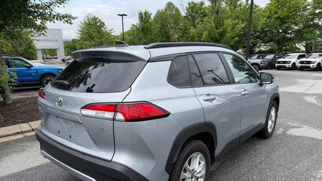 2025 Toyota Corolla Cross LE