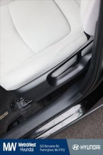 2022 Corolla Cross Thumbnail 32