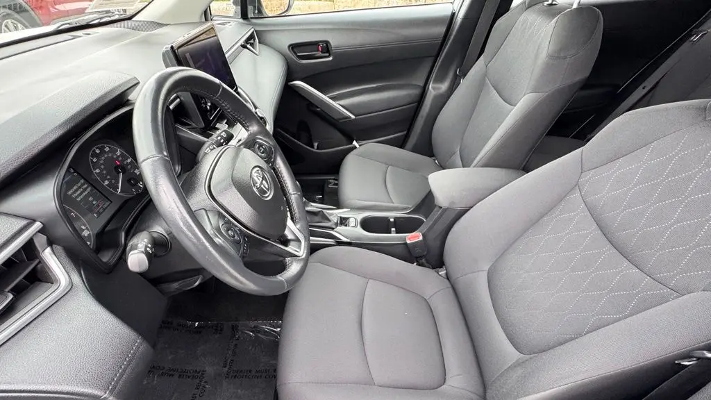 2024 Toyota Corolla Cross LE