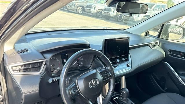 2024 Toyota Corolla Cross LE