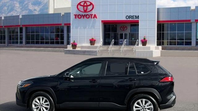 2024 Toyota Corolla Cross LE