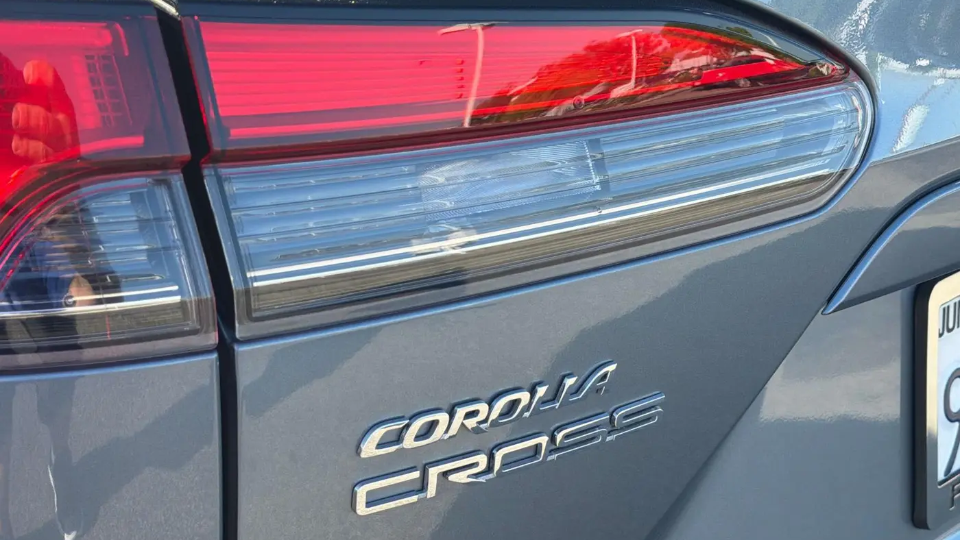 2024 Toyota Corolla Cross XLE