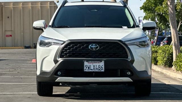 2023 Toyota Corolla Cross XLE