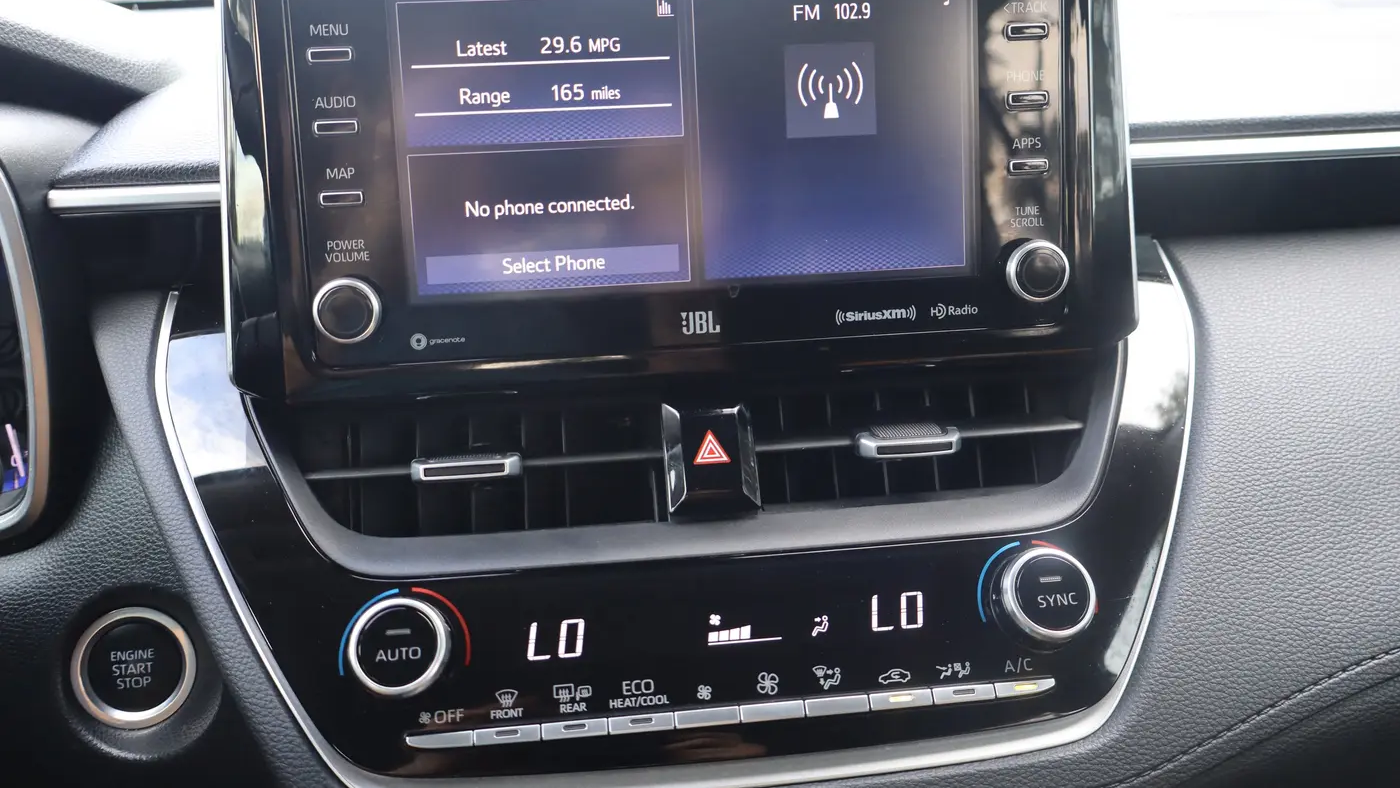 2022 Toyota Corolla Cross XLE