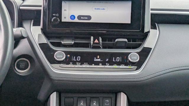 2023 Toyota Corolla Cross XLE