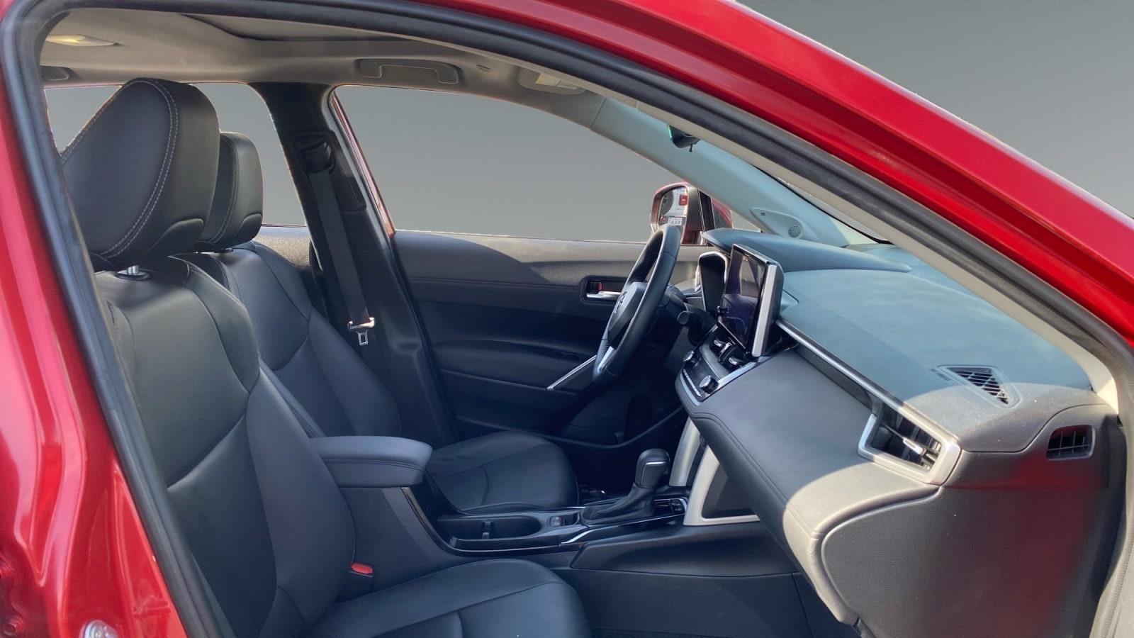 2024 Toyota Corolla Cross XLE