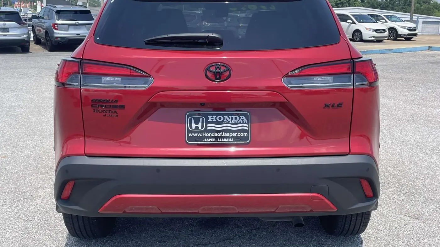 2024 Toyota Corolla Cross XLE