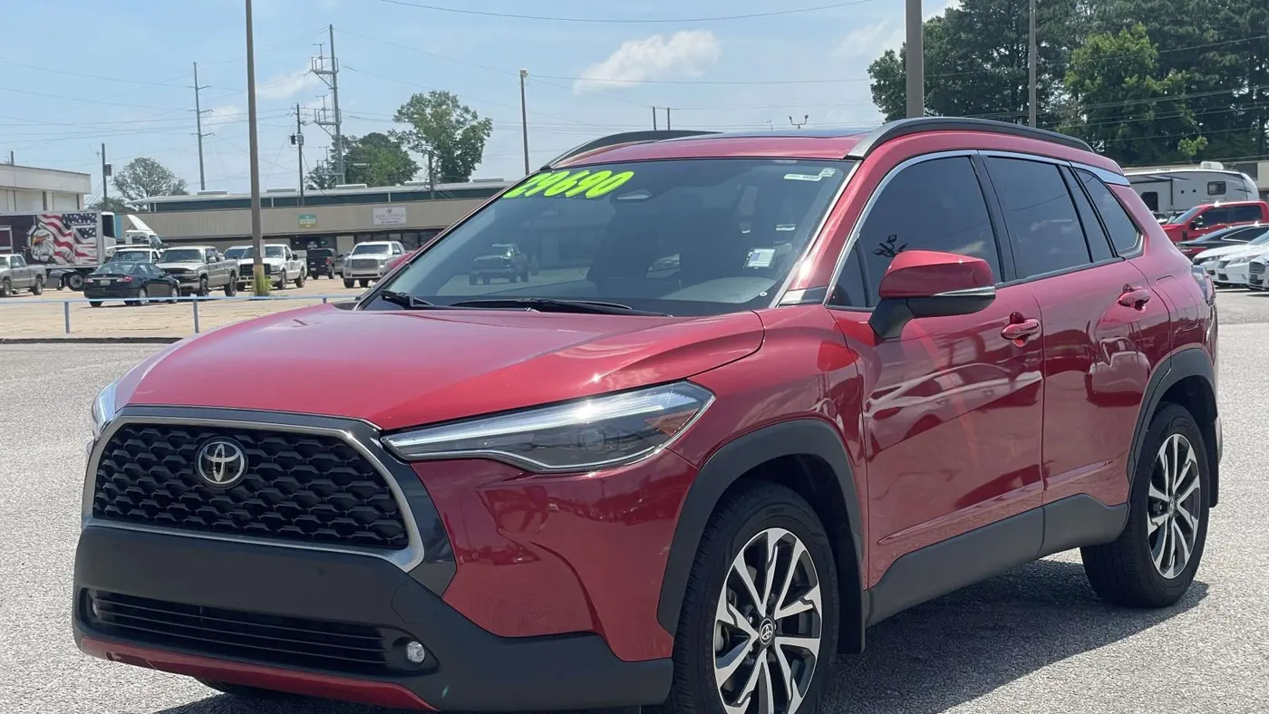 2024 Toyota Corolla Cross XLE