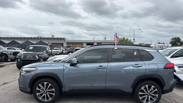 2023 Toyota Corolla Cross XLE