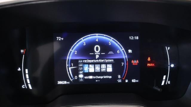 2024 Toyota Corolla Cross XLE