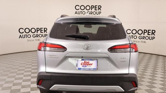 2024 Toyota Corolla Cross XLE