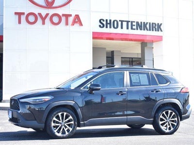 2022 Toyota Corolla Cross AWD XLE 4DR Crossover