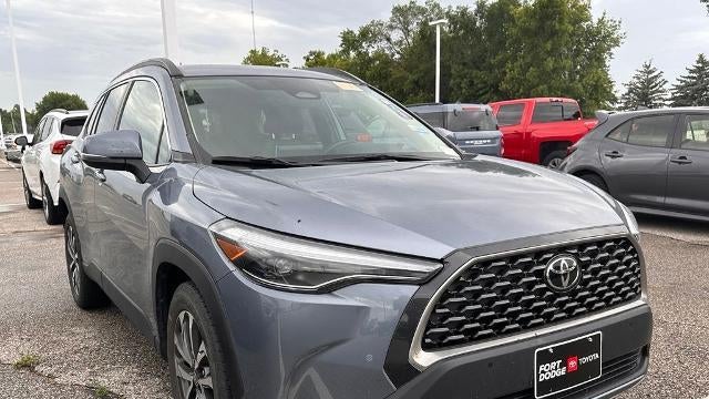 2023 Toyota Corolla Cross XLE