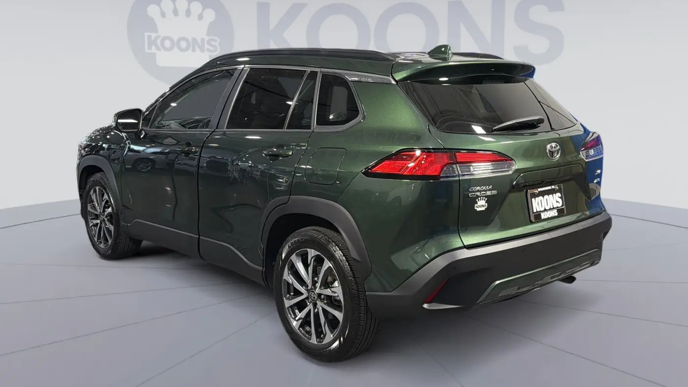 2024 Toyota Corolla Cross XLE