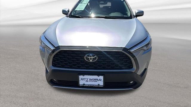 2024 Toyota Corolla Cross XLE