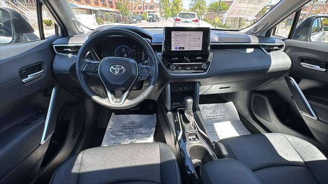 2024 Toyota Corolla Cross XLE